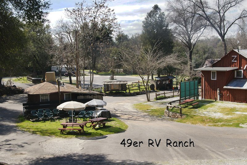 buildings and picnic area at 49er RV Ranch